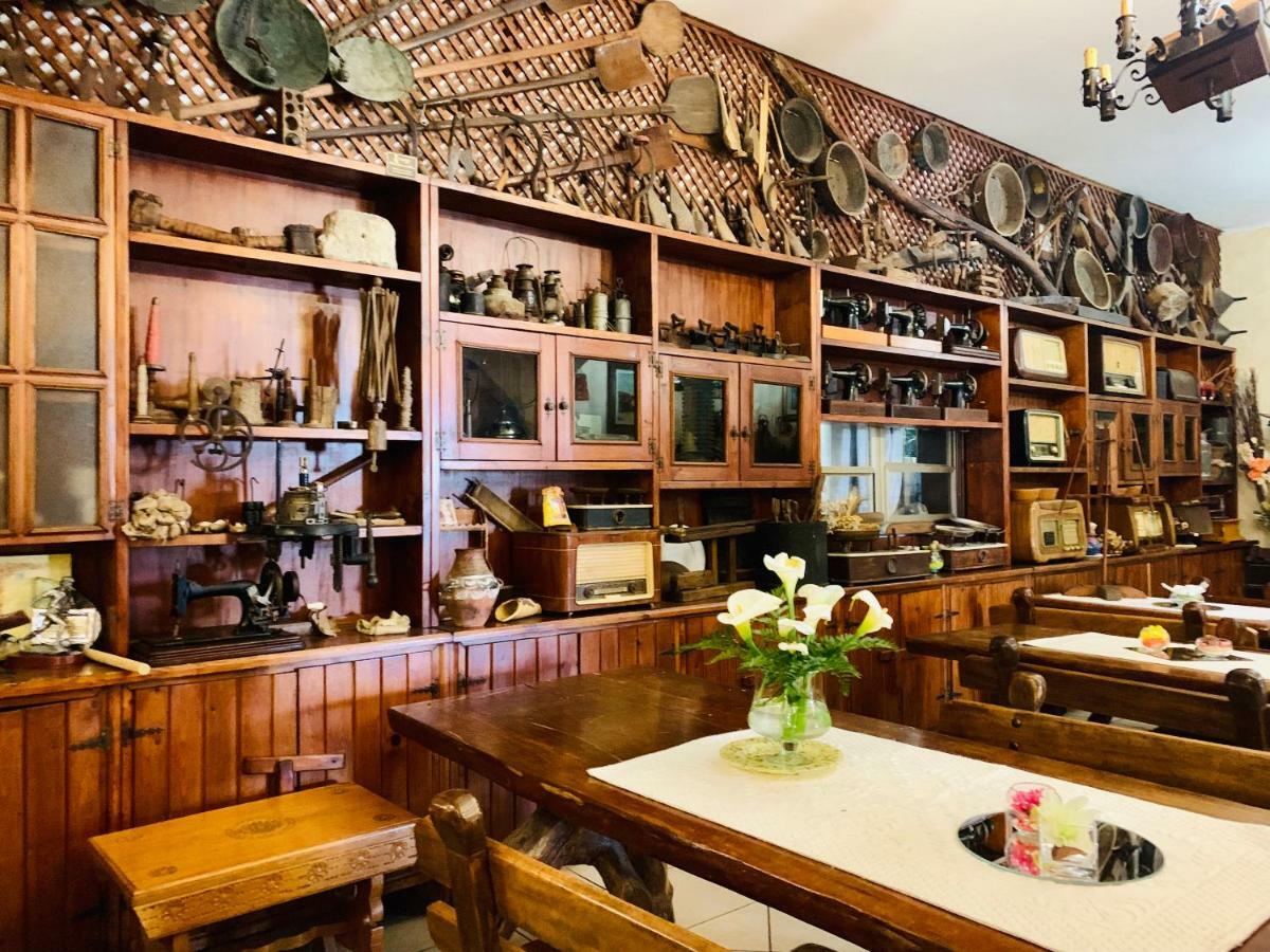 Hotel Villaggio Ristorante Pizzeria Museo Tanit Carbonia Exterior photo